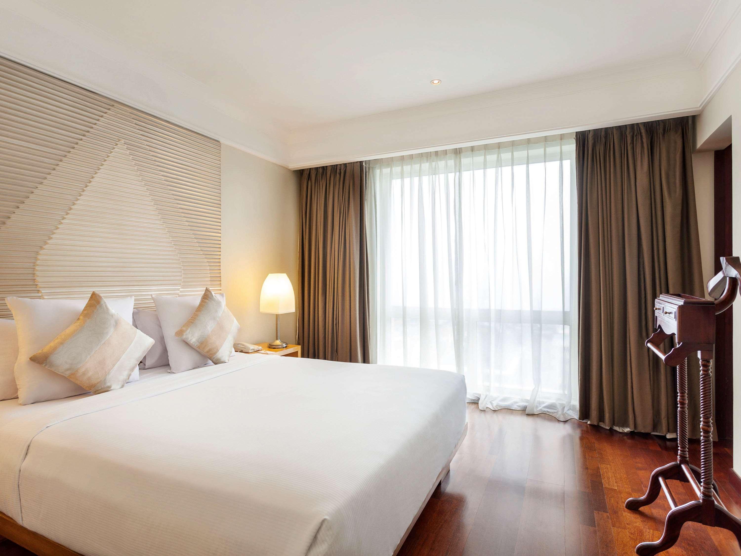 Novotel Semarang Luaran gambar
