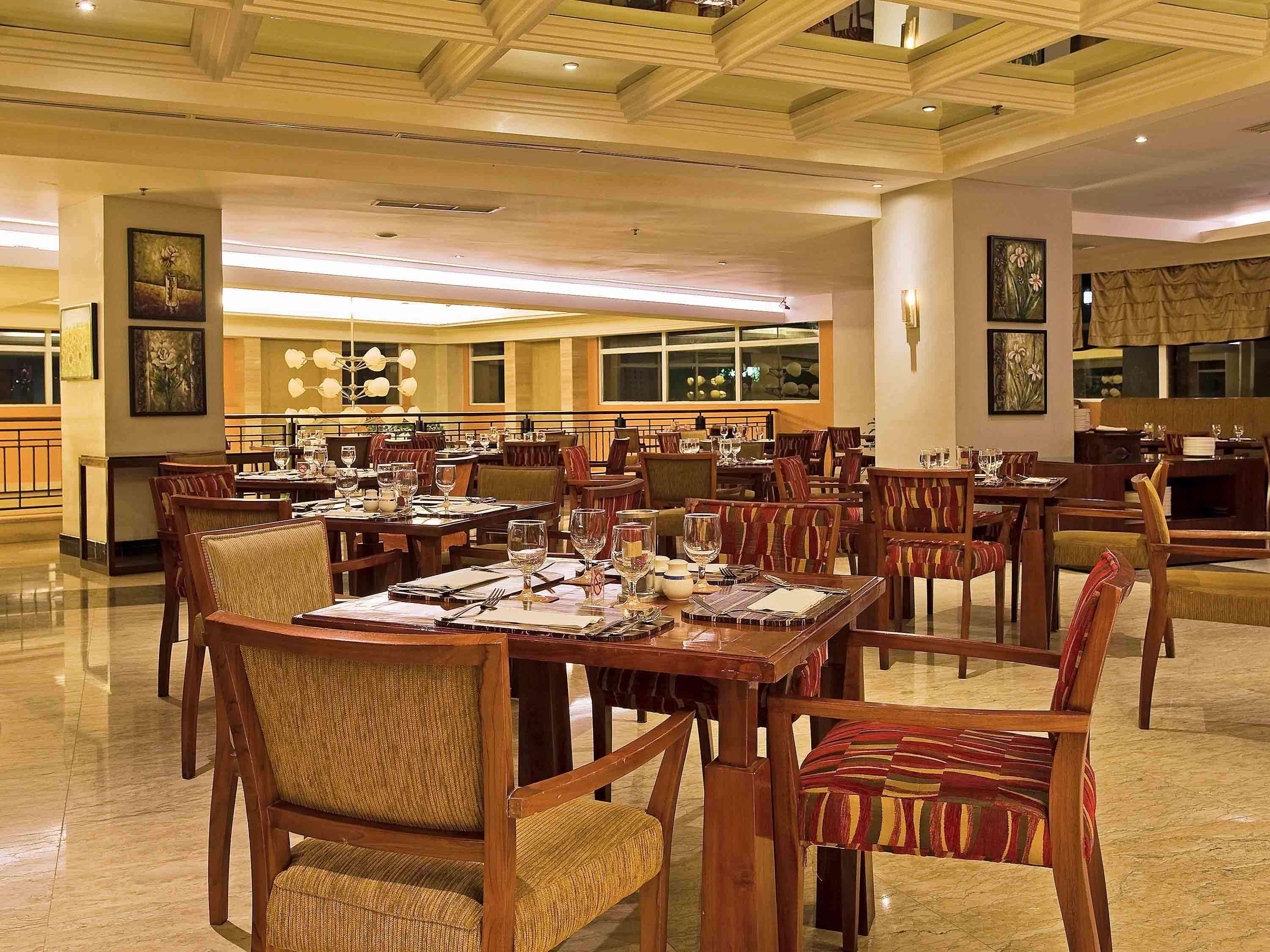Novotel Semarang Luaran gambar