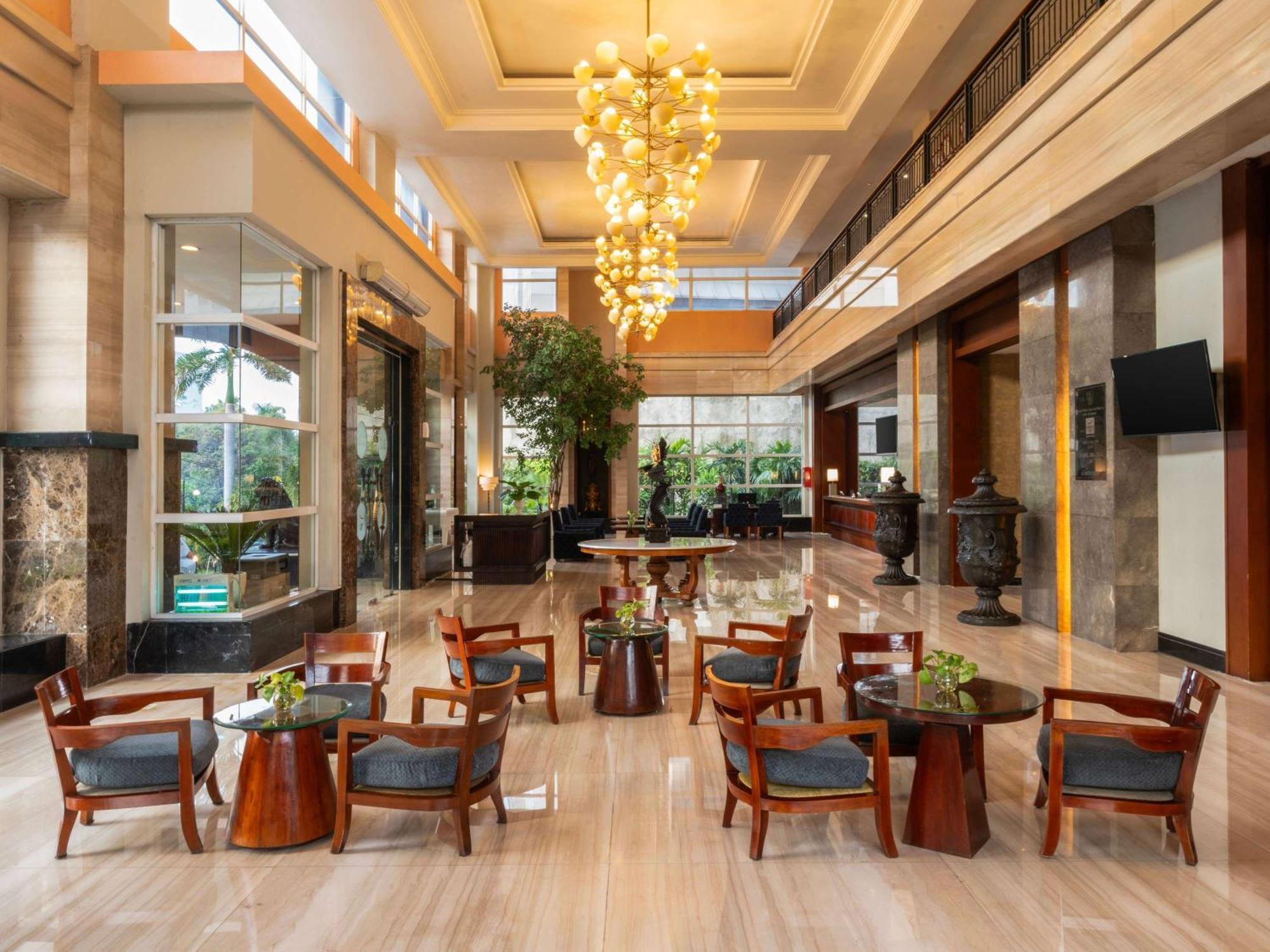 Novotel Semarang Luaran gambar