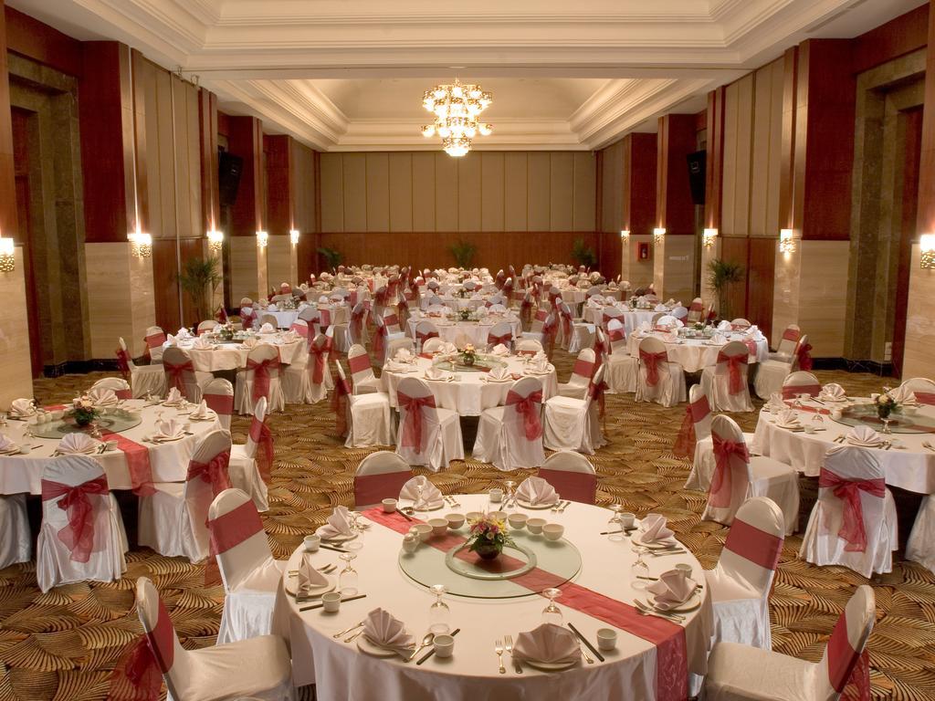 Novotel Semarang Luaran gambar