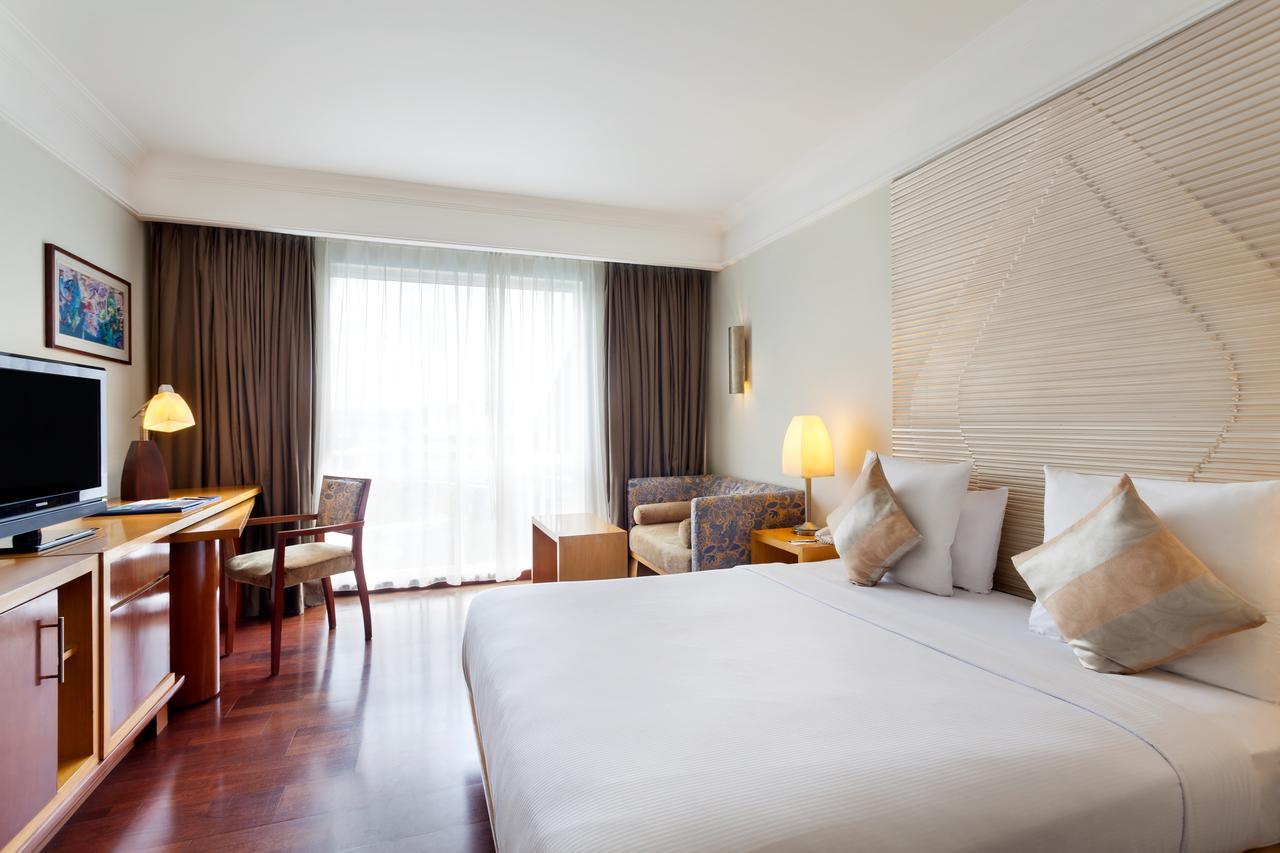 Novotel Semarang Luaran gambar