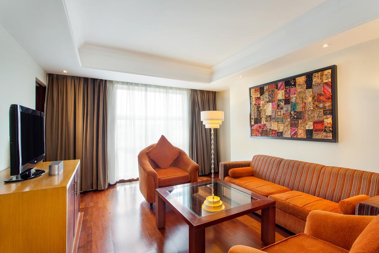 Novotel Semarang Luaran gambar