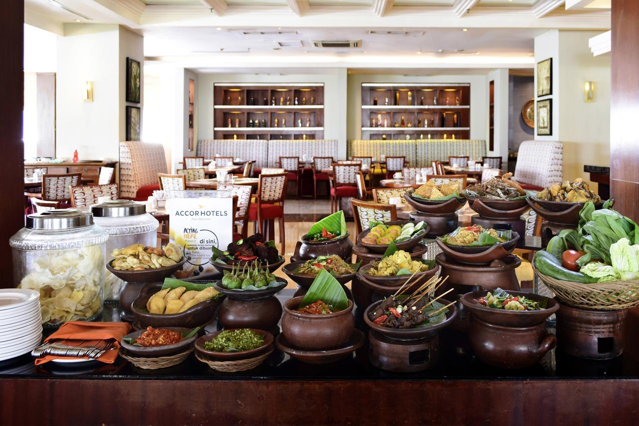 Novotel Semarang Luaran gambar